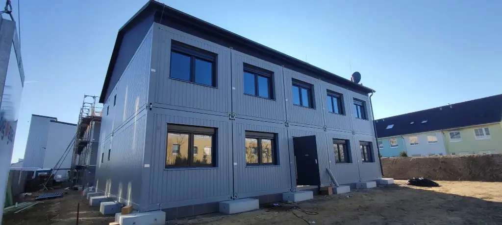 Gray building